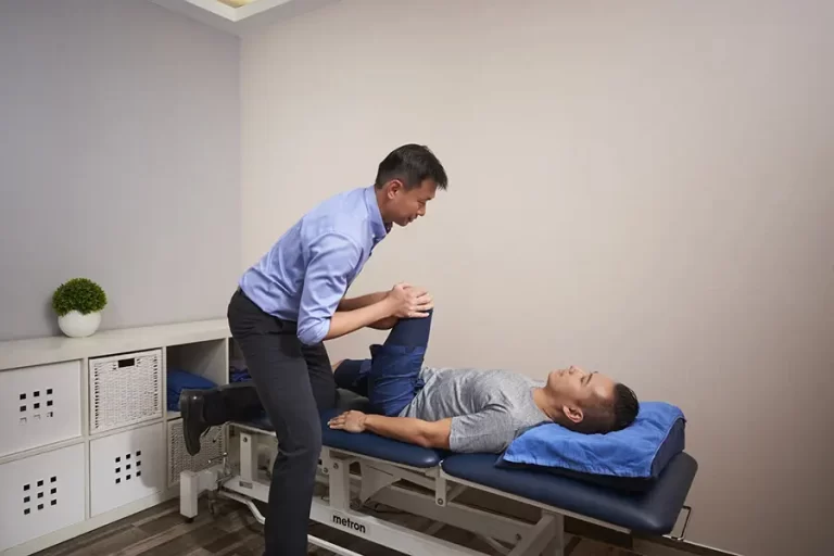 knee pain physiotherapy singapore